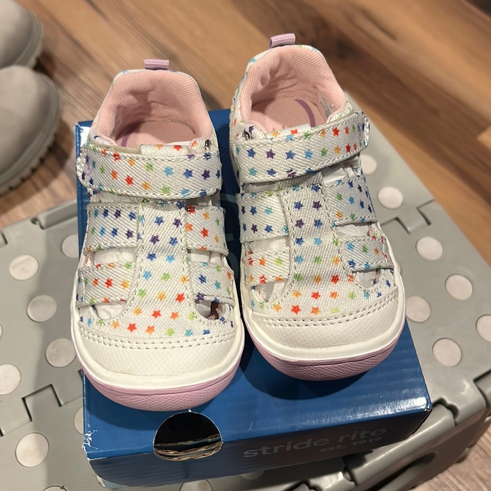 Stride right never used silver with rainbow stars sneaker sandal